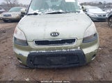 KIA SOUL + KNDJT2A2XA7172245 photo