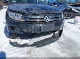 VOLKSWAGEN TIGUAN 2.0T/2.0T S WVGBV7AX7HK049500 снимка