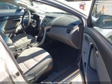 HYUNDAI ELANTRA GLS 5NPDH4AEXDH377858 снимка