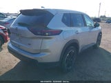 NISSAN ROGUE SV FWD 5N1BT3BA9RC677627 photo