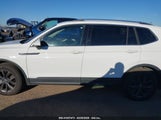 VOLKSWAGEN TIGUAN 2.0T SE 3VV3B7AXXNM020225 снимка