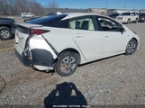 TOYOTA PRIUS THREE JTDKARFU2J3054890 снимка