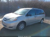 TOYOTA SIENNA LE 5TDZA23C76S558617 снимка