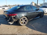 ALFA ROMEO GIULIA QUADRIFOGLIO RWD ZARFAEAV4J7585128 fotografie
