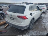 VOLKSWAGEN TIGUAN 2.0T SE/2.0T SEL 3VV3B7AX1JM028577 снимка