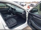 NISSAN ALTIMA SV FWD 1N4BL4DV4MN358861 снимка