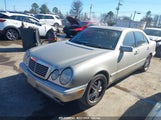 MERCEDES-BENZ E 320 WDBJF65H3XA764352 снимка