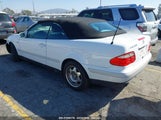 MERCEDES-BENZ CLK 320 WDBLK65G5XT019439 photo