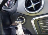 MERCEDES-BENZ CLA 250 4MATIC WDDSJ4GB2JN531134 fotografie