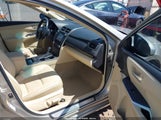 TOYOTA CAMRY XLE 4T1BF1FK9FU926061 снимка