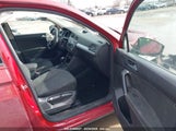 VOLKSWAGEN TIGUAN 2.0T S 3VV1B7AX9JM085312 снимка