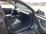 TESLA MODEL Y AWD/LONG RANGE DUAL MOTOR ALL-WHEEL DRIVE 7SAYGAEE9PF582431 снимка