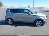 KIA SOUL + KNDJP3A52E7051977 снимка