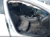 Chevrolet Malibu Fwd Rs 1G1ZG5STXMF040931 photo