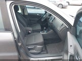 VOLKSWAGEN TIGUAN S WVGAV7AX9CW096668 снимка