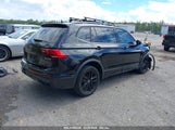 VOLKSWAGEN TIGUAN 2.0T SE R-LINE BLACK 3VVCB7AX9NM054351 fotografie