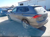 VOLKSWAGEN TIGUAN 2.0T SEL PREMIUM 3VV4B7AX4JM013026 снимка