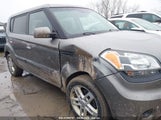 KIA SOUL + KNDJT2A22A7180436 снимка