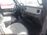 JEEP WRANGLER UNLIMITED HIGH ALTITUDE 4X4 1C4HJXENXNW138856 fotografie