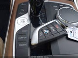 BMW 330I WBA5R1C56KAK08371 снимка