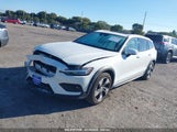 VOLVO V60 CROSS COUNTRY T5 YV4102WK4M1076911 fotografie
