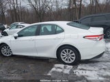 TOYOTA CAMRY LE 4T1B11HK7JU097382 fotografie