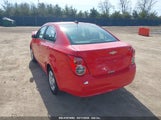 Chevrolet Sonic Ls Auto 1G1JA5SH9F4130256 снимка