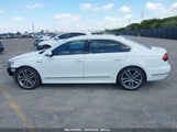 VOLKSWAGEN PASSAT 1.8T R-LINE 1VWDT7A39HC043690 photo