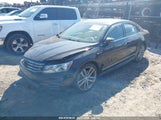 VOLKSWAGEN PASSAT 1.8T R-LINE 1VWDT7A32HC002382 снимка