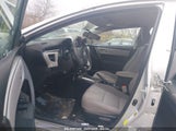 TOYOTA COROLLA LE 2T1BURHE6FC281401 снимка