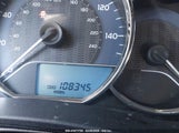 TOYOTA COROLLA LE 5YFBURHE8FP315273 снимка