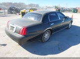 LINCOLN TOWN CAR SIGNATURE 1LNHM82W41Y724070 fotografie