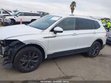 VOLKSWAGEN TIGUAN 2.0T SE 3VV3B7AX3PM071438 photo