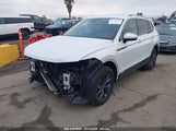 VOLKSWAGEN TIGUAN 2.0T SE 3VV3B7AX3PM071438 photo