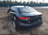 TOYOTA COROLLA LE 5YFEPMAE4NP324102 снимка