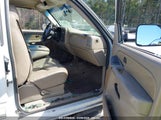 CHEVROLET SILVERADO 1500 LS 2GCEK19T231132902 снимка