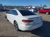 VOLKSWAGEN PASSAT 2.0T R-LINE 1VWMA7A3XLC002595 снимка