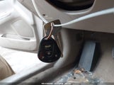 TOYOTA CAMRY LE 4T1BE32K83U657356 снимка