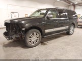 LINCOLN NAVIGATOR L 5LMJJ3J54AEJ02931 снимка