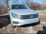 VOLKSWAGEN TIGUAN S WVGAV3AX2EW571606 снимка