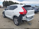 VOLVO XC40 T5 MOMENTUM YV4162UK6N2755592 fotografie