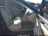 VOLKSWAGEN PASSAT 2.0L TDI SE 1VWBV7A36FC083689 photo
