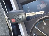 TOYOTA RAV4 LE JTMBFREV1JJ180858 снимка
