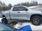TOYOTA TUNDRA LIMITED 5.7L V8 5TFBY5F1XFX464413 fotografie