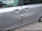 TOYOTA SIENNA LE 8 PASSENGER 5TDKZ3DC5JS945951 снимка