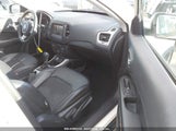 JEEP COMPASS LATITUDE FWD 3C4NJCBB2KT743820 снимка
