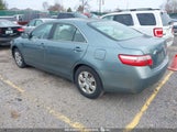 TOYOTA CAMRY LE 4T1BE46K57U665792 снимка