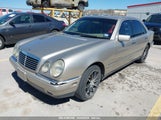 MERCEDES-BENZ E 320 WDBJF65H9XA799820 снимка