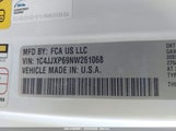 Jeep Wrangler 4Xe Unlimited Sahara 4X4 1C4JJXP69NW261068 снимка