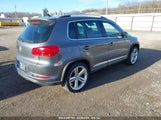 VOLKSWAGEN TIGUAN R-LINE WVGBV7AX8GW054678 fotografie